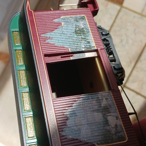 Thomas Kinkade's Christmas express/ Hawthorne village "studio car" train ,New - Picture 8 of 13